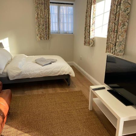 Potcote Farm Stables Accommodation Spots Stable Towcester Exteriör bild
