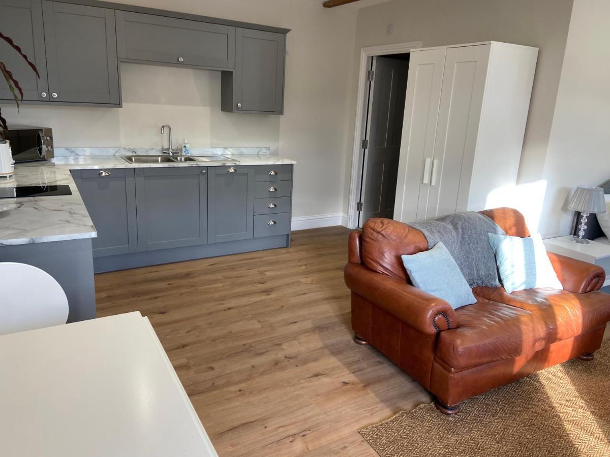 Potcote Farm Stables Accommodation Spots Stable Towcester Exteriör bild